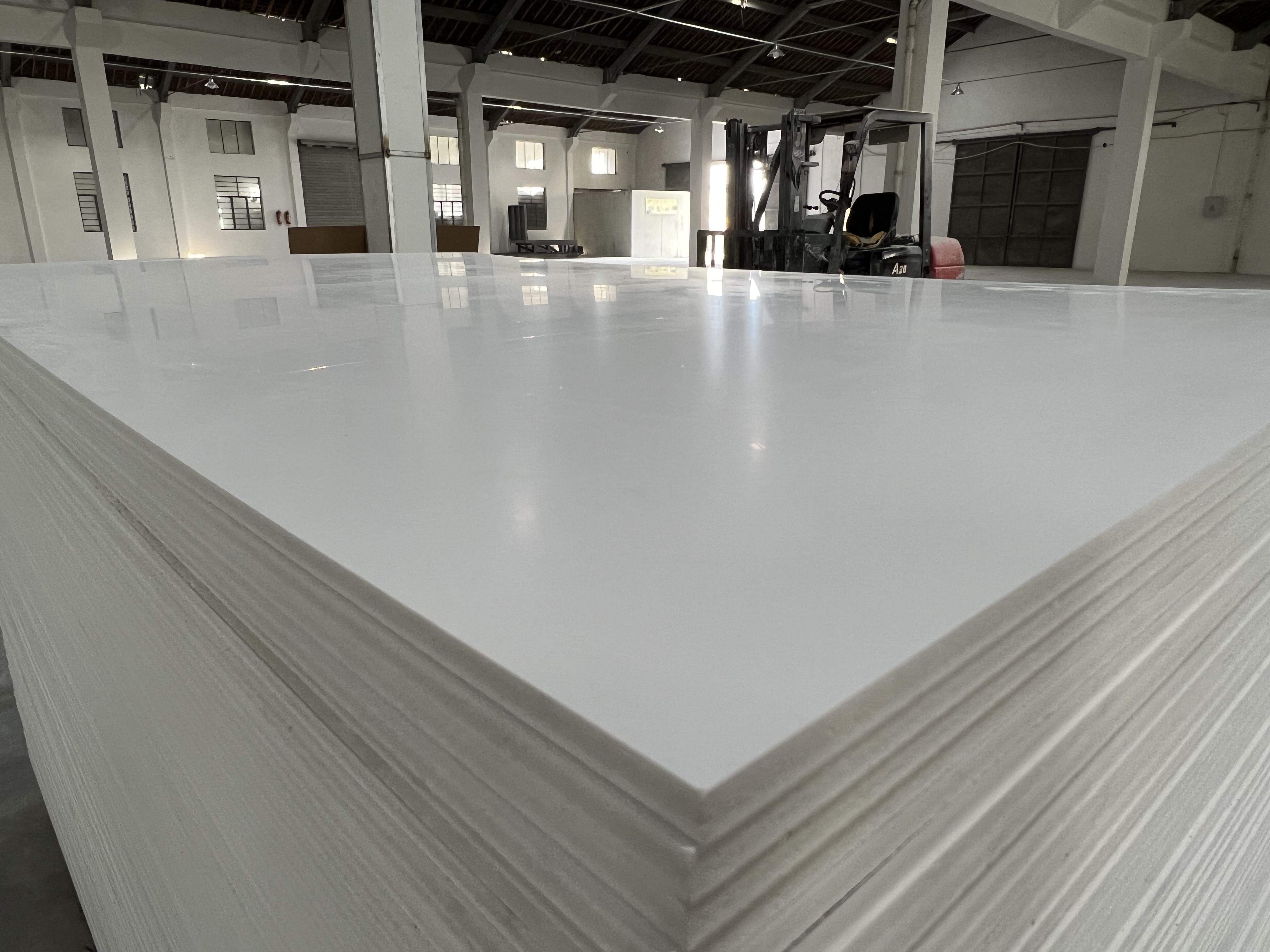 Material de construção de fábrica Folha de espuma de PVC Painel de parede de alta qualidade PVC Celuka Board